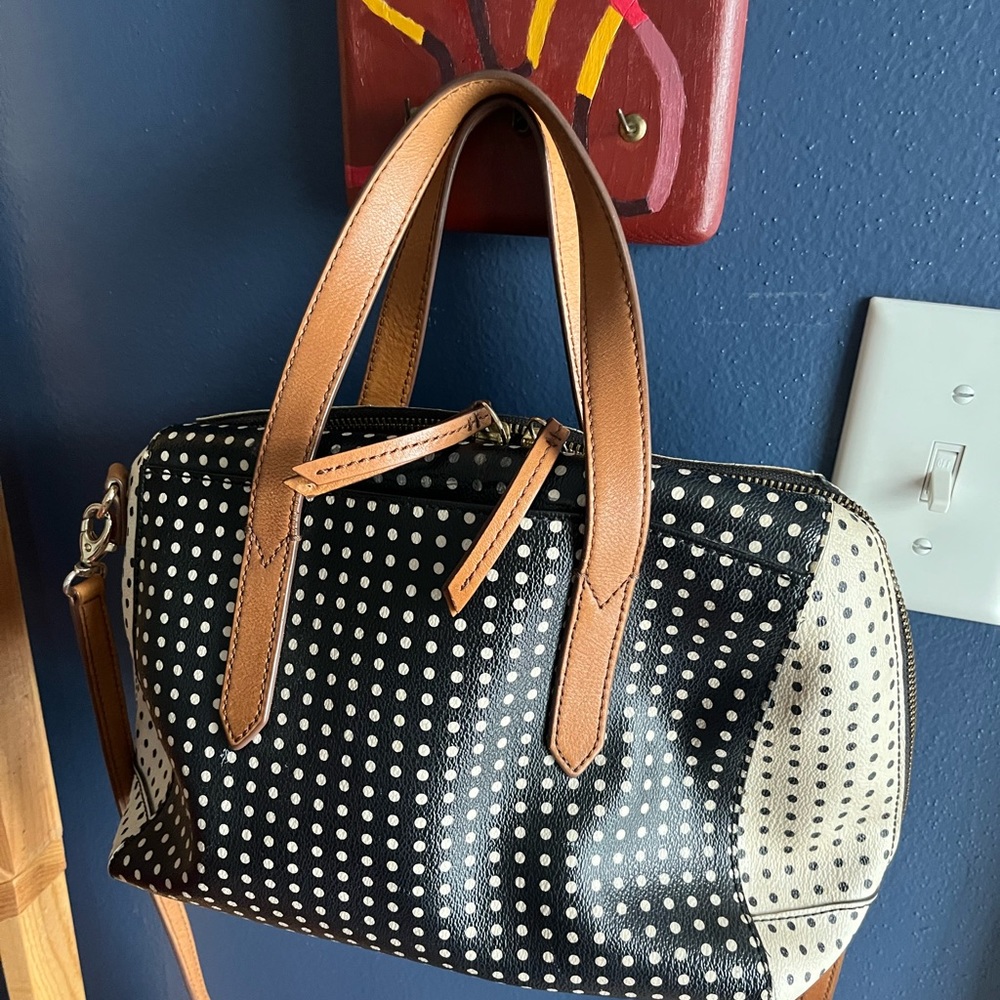 Fossil leather satchel black and cream dots